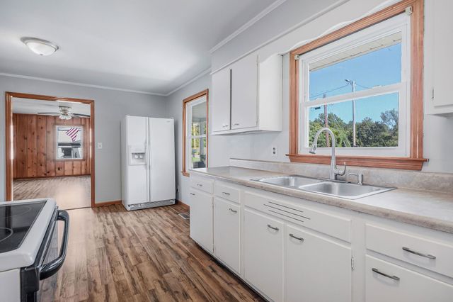 220 Higginbotham Rd, Mcminnville, TN 37110