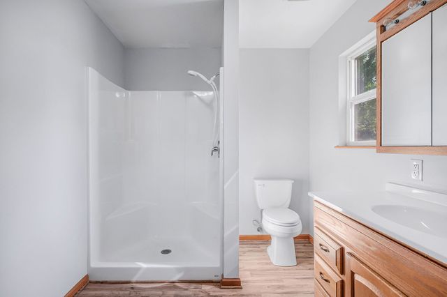 220 Higginbotham Rd, Mcminnville, TN 37110