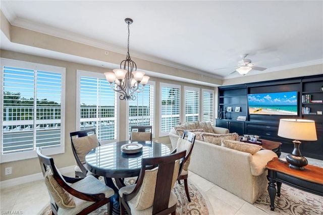 295 Grande WAY T 03, Naples, FL 34110