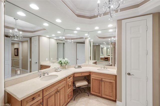 295 Grande WAY T 03, Naples, FL 34110