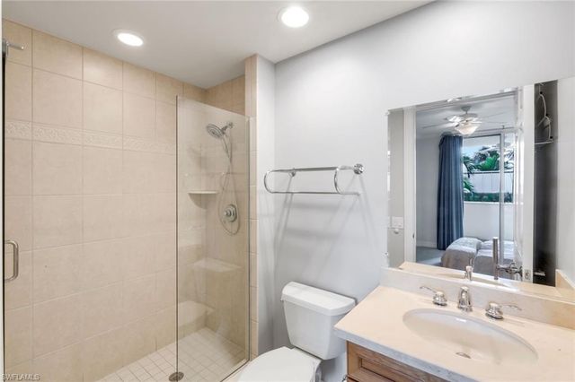 295 Grande WAY T 03, Naples, FL 34110