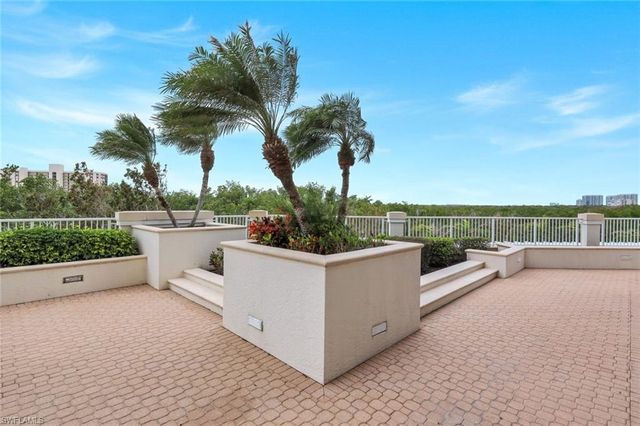 295 Grande WAY T 03, Naples, FL 34110