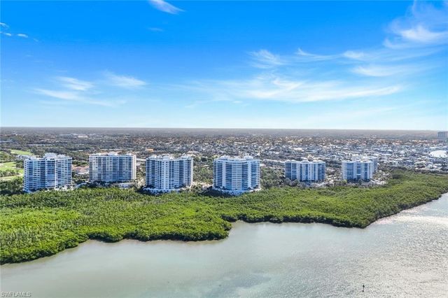 295 Grande WAY T 03, Naples, FL 34110