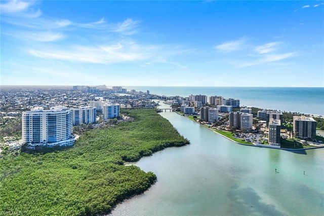 295 Grande WAY T 03, Naples, FL 34110