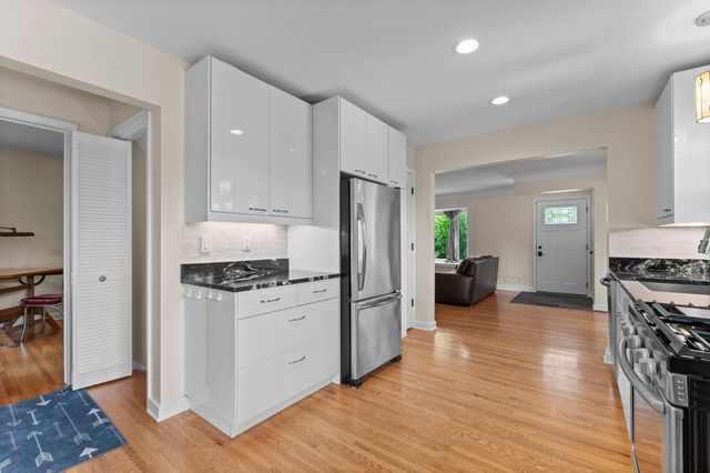 4705 Valley View Road, Edina, MN 55424