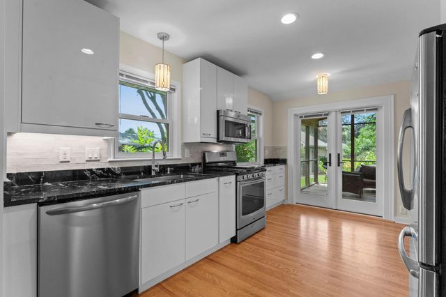 4705 Valley View Road, Edina, MN 55424