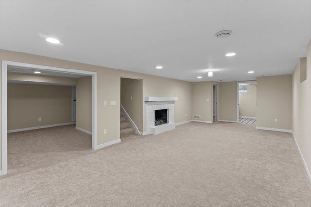 4705 Valley View Road, Edina, MN 55424