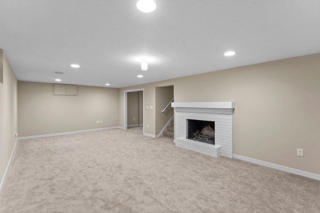 4705 Valley View Road, Edina, MN 55424