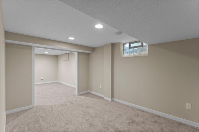 4705 Valley View Road, Edina, MN 55424