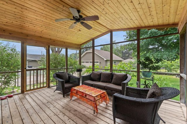 4705 Valley View Road, Edina, MN 55424