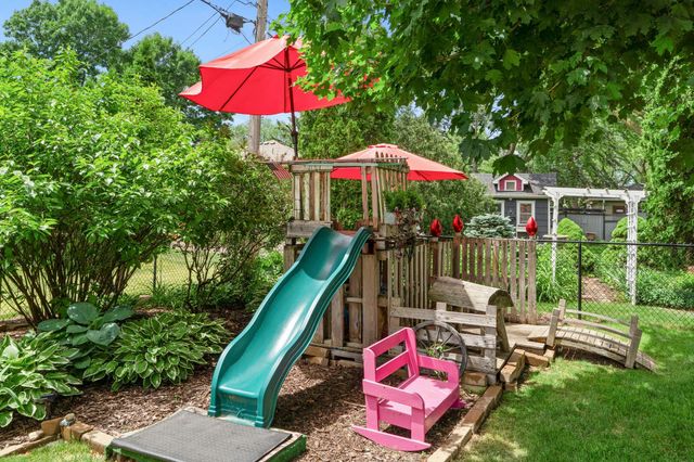 4705 Valley View Road, Edina, MN 55424
