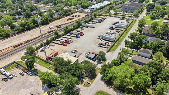 2510 Sakowitz Street, Houston, TX 77020