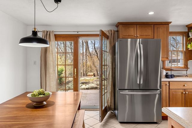 23 Hillside Ave 23, Marblehead, MA 01945