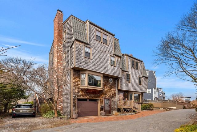 23 Hillside Ave 23, Marblehead, MA 01945