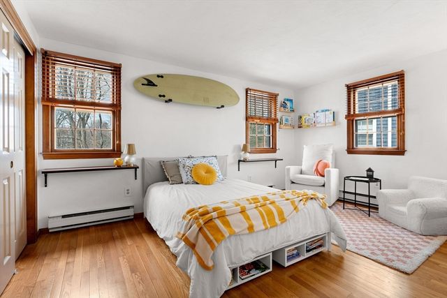 23 Hillside Ave 23, Marblehead, MA 01945