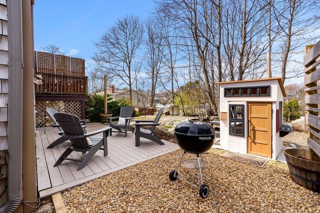 23 Hillside Ave 23, Marblehead, MA 01945