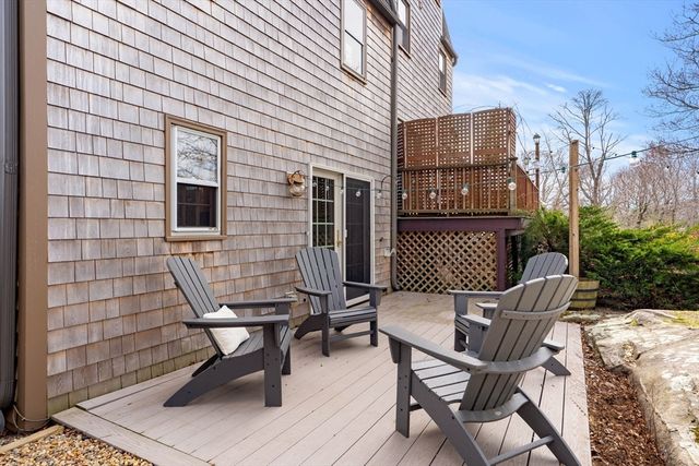 23 Hillside Ave 23, Marblehead, MA 01945