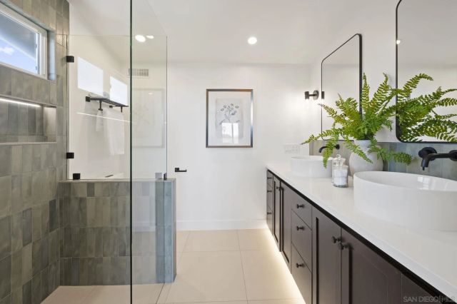 11228 Constellation Dr., El Cajon, CA 92020