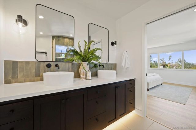 11228 Constellation Dr., El Cajon, CA 92020