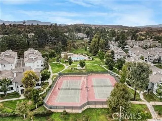 26808 Claudette Street 332, Canyon Country, CA 91351