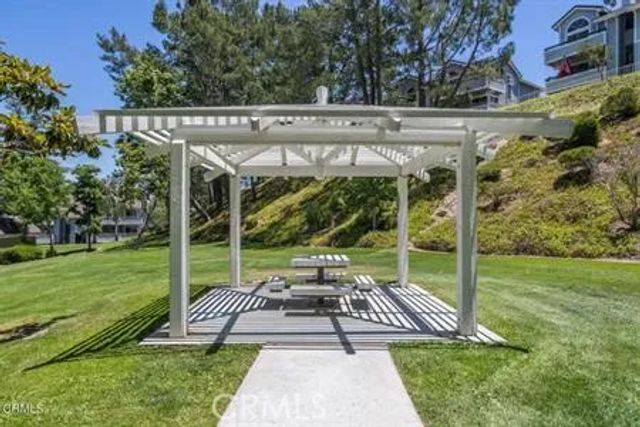 26808 Claudette Street 332, Canyon Country, CA 91351