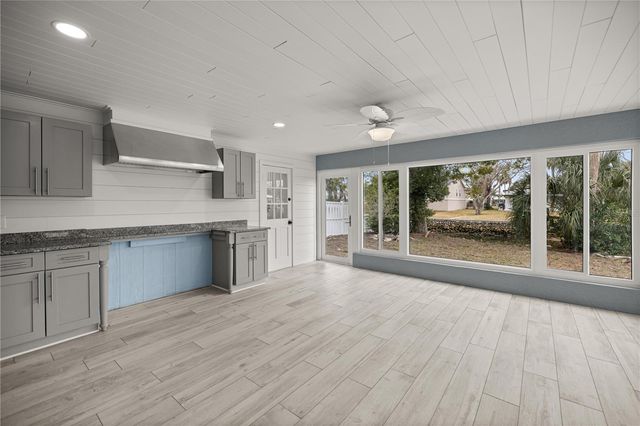 1940 NW 18TH STREET, Crystal River, FL 34428