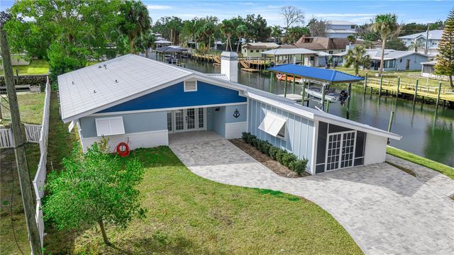 1940 NW 18TH STREET, Crystal River, FL 34428