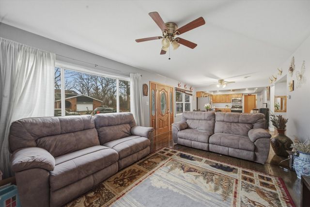 810 N Cherry Street, Addison, IL 60101