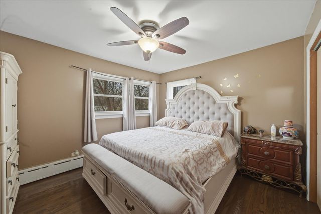 810 N Cherry Street, Addison, IL 60101