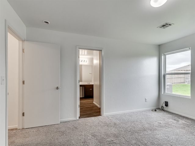 1607 Chuck Wagon Drive, El Reno, OK 73036