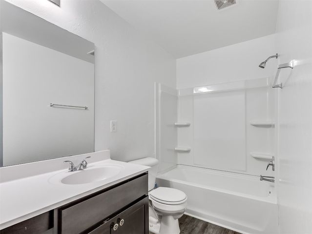 1607 Chuck Wagon Drive, El Reno, OK 73036