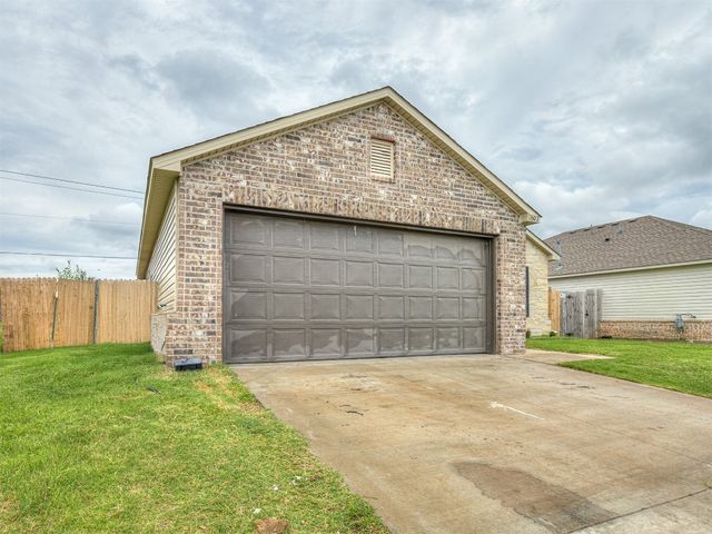 1607 Chuck Wagon Drive, El Reno, OK 73036