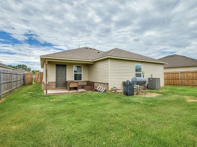 1607 Chuck Wagon Drive, El Reno, OK 73036
