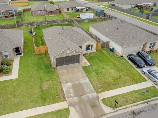 1607 Chuck Wagon Drive, El Reno, OK 73036