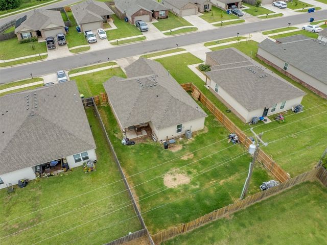 1607 Chuck Wagon Drive, El Reno, OK 73036