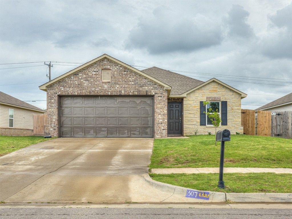 1607 Chuck Wagon Drive, El Reno, OK 73036