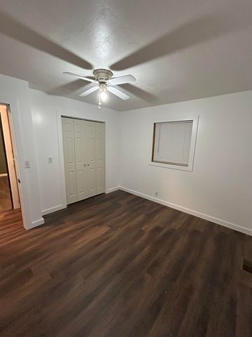 116 W 7th St, Peck, KS 67120