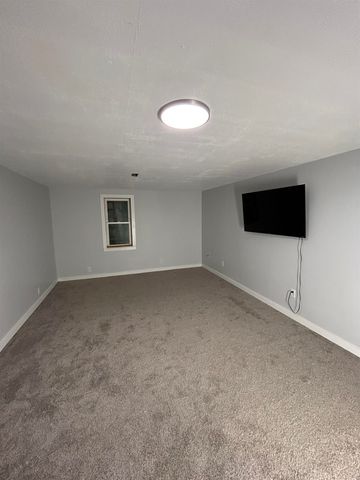 116 W 7th St, Peck, KS 67120