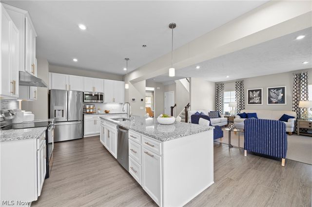 6100 James Drive, Lorain, OH 44053