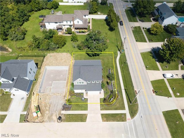 6100 James Drive, Lorain, OH 44053