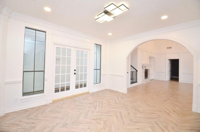 9655 Longmont Drive, Houston, TX 77063