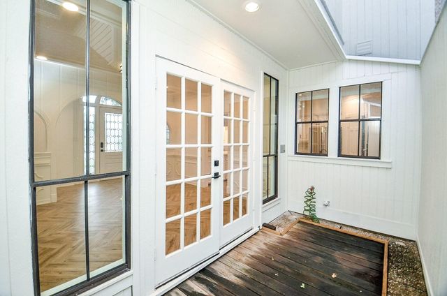 9655 Longmont Drive, Houston, TX 77063