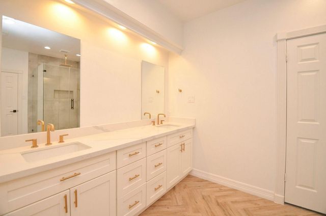 9655 Longmont Drive, Houston, TX 77063