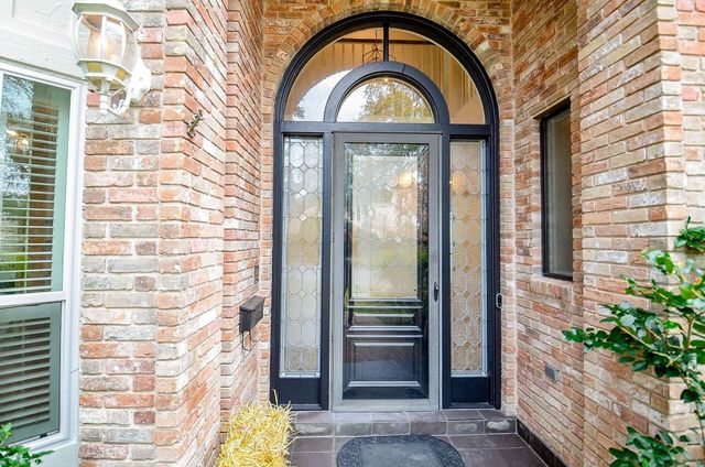 9655 Longmont Drive, Houston, TX 77063