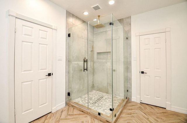 9655 Longmont Drive, Houston, TX 77063