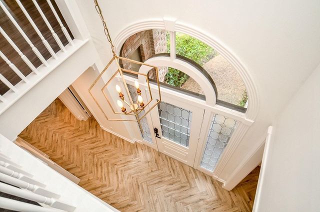 9655 Longmont Drive, Houston, TX 77063