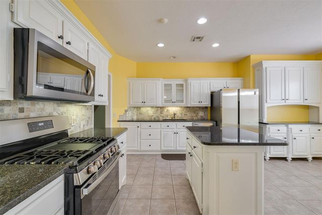 2801 Sterling Drive, Edmond, OK 73012