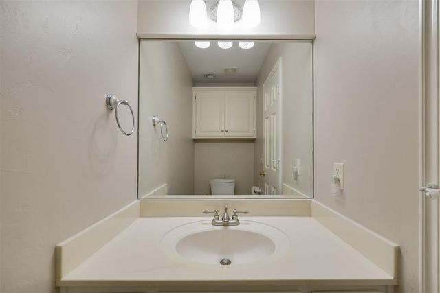 2801 Sterling Drive, Edmond, OK 73012