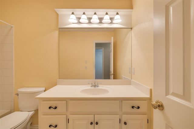 2801 Sterling Drive, Edmond, OK 73012