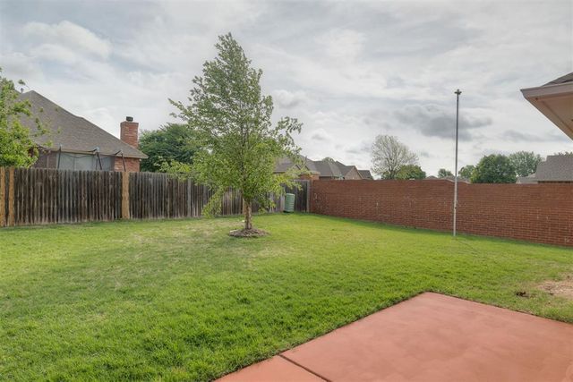 2801 Sterling Drive, Edmond, OK 73012